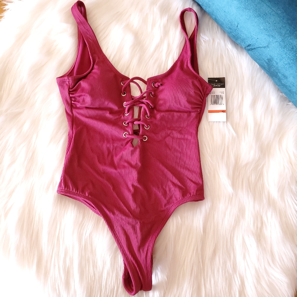 NWT California Waves Ribbed Lace-up 1-piece - Picture 2 of 5